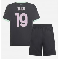 Maglia Calcio AC Milan Theo Hernandez #19 Terza Divisa Bambino 2024-25 Manica Corta (+ pantaloncini)